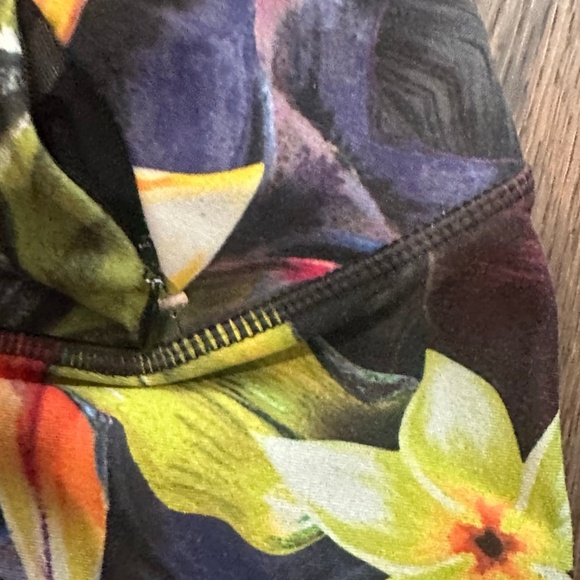 Calia Floral Leggings small yoga pants - Picture 4 of 6
